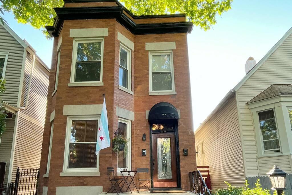 2Br 1Ba Irving Park Updated Vintage Top Unit 2-Flat Chicago Exterior foto